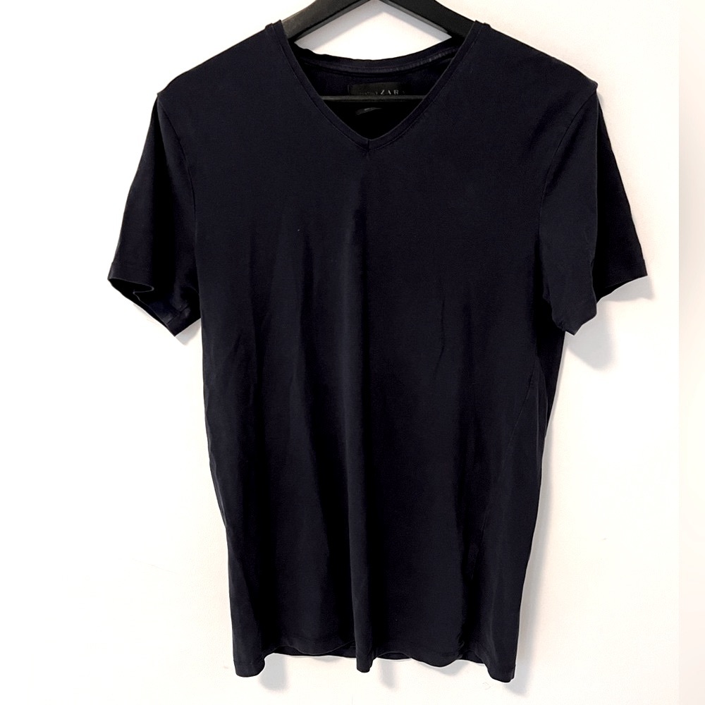 Men’s Zara V-neck shirt